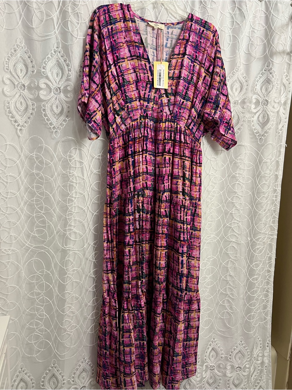 entro Pink & Black Abstract Print V-Neck Maxi Dress